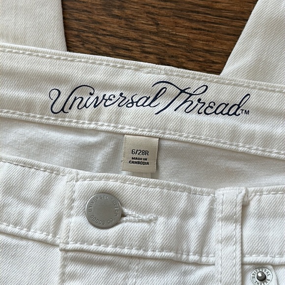 Universal Thread - Mid Rise White Skinny Jean - Picture 6 of 8